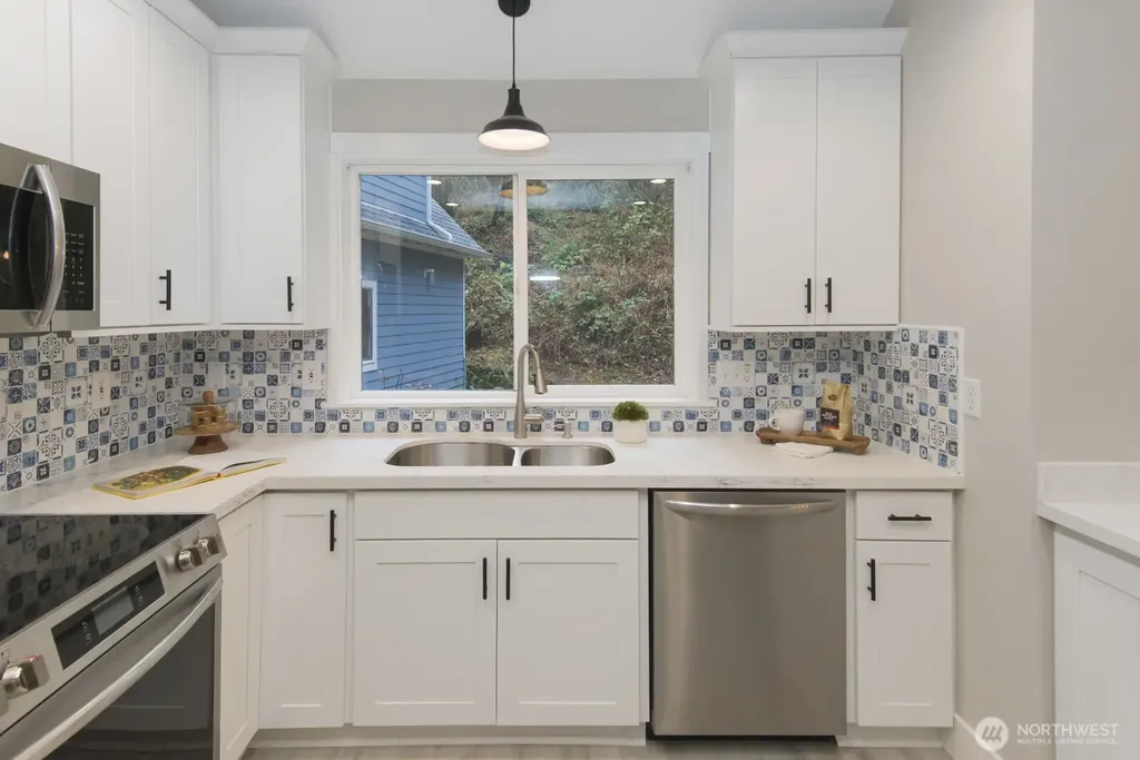 15002 Willow Road SE Port Orchard WA 98367