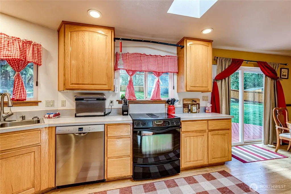 73 Ross Lane Port Angeles WA 98363