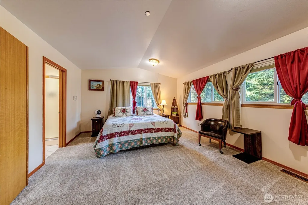 73 Ross Lane Port Angeles WA 98363