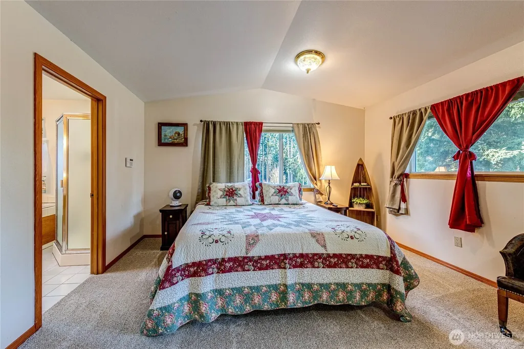 73 Ross Lane Port Angeles WA 98363