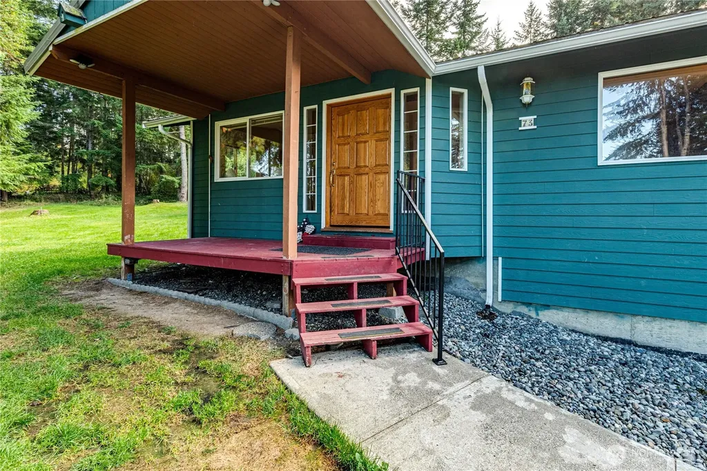 73 Ross Lane Port Angeles WA 98363