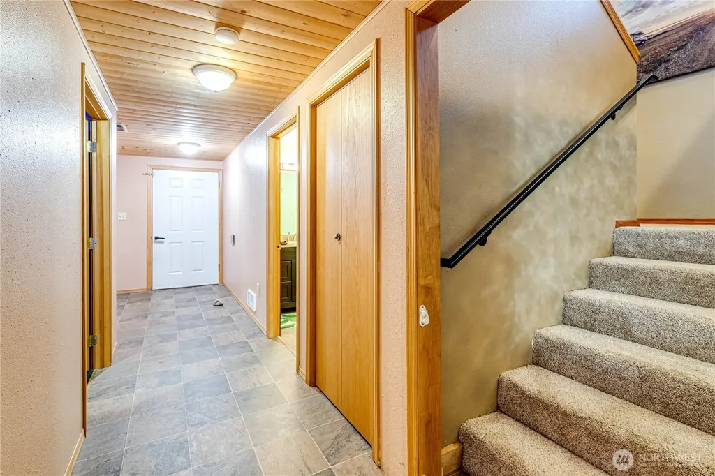 73 Ross Lane Port Angeles WA 98363