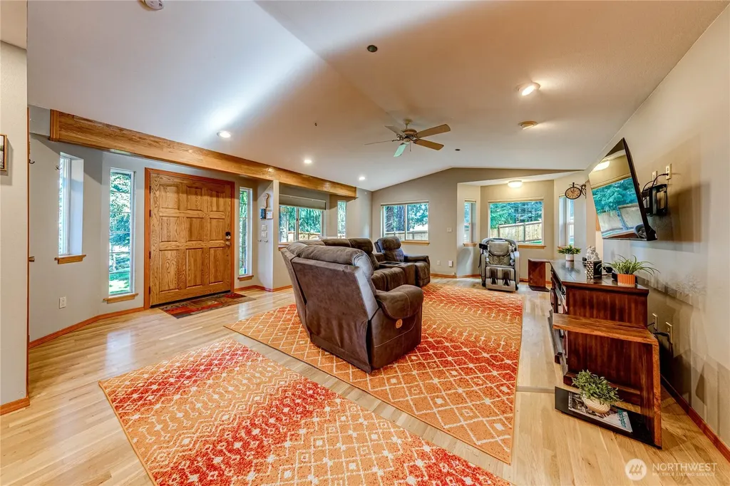 73 Ross Lane Port Angeles WA 98363