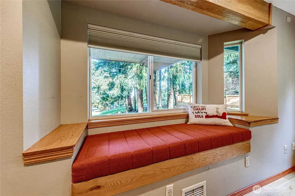 73 Ross Lane Port Angeles WA 98363