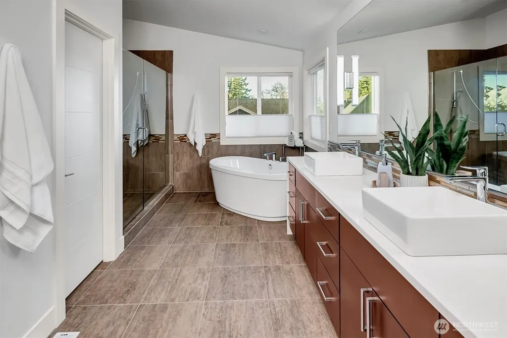 11421 NE 88th Street Kirkland WA 98033