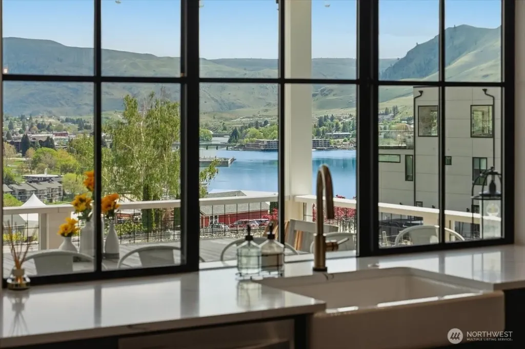 211 Bluebell Court Chelan WA 98816