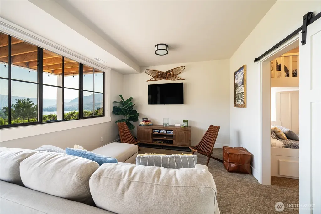 211 Bluebell Court Chelan WA 98816