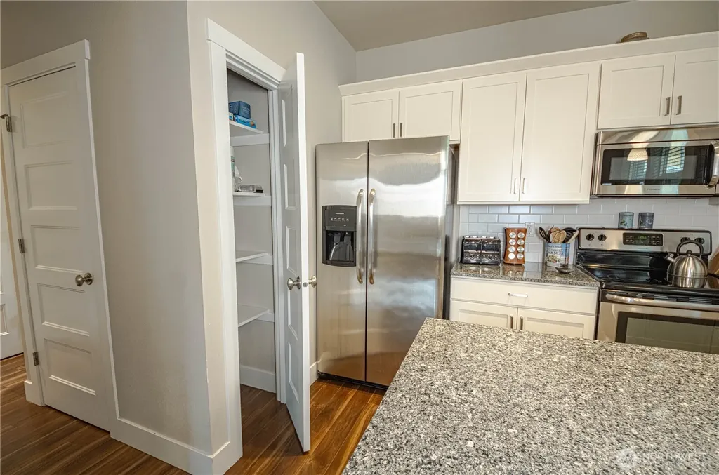 424 Vine Maple Lane SW Ocean Shores WA 98569