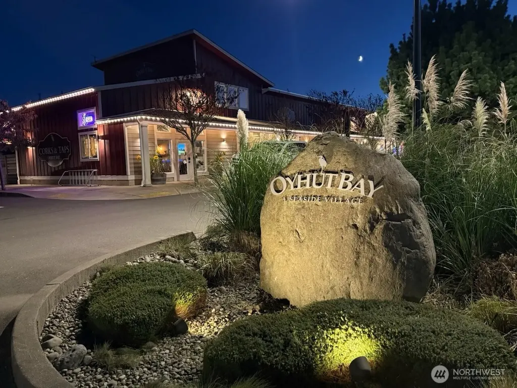 424 Vine Maple Lane SW Ocean Shores WA 98569