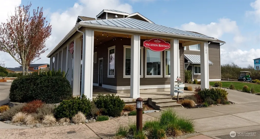 424 Vine Maple Lane SW Ocean Shores WA 98569
