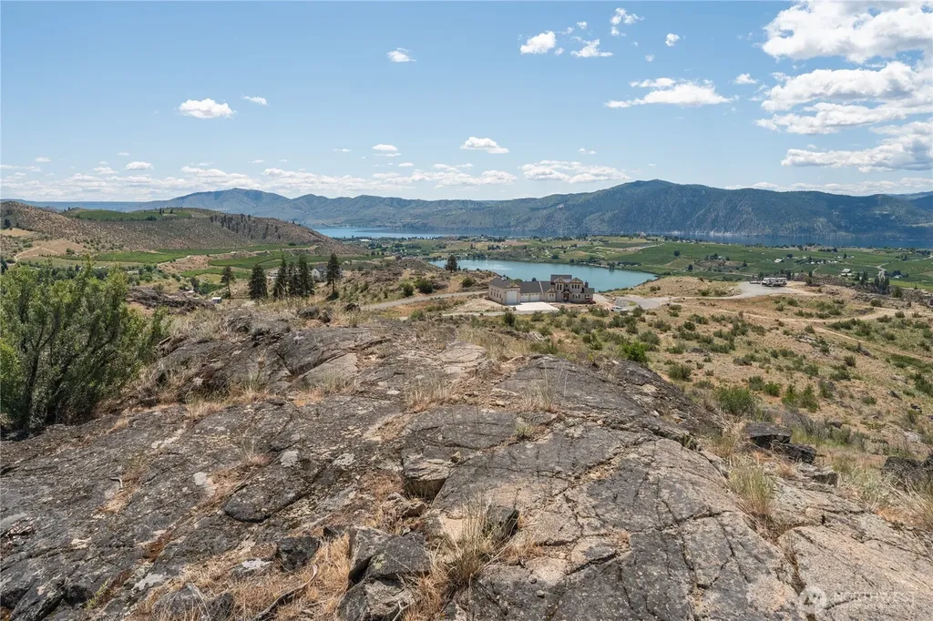 661 Glory View Lane Manson WA 98831