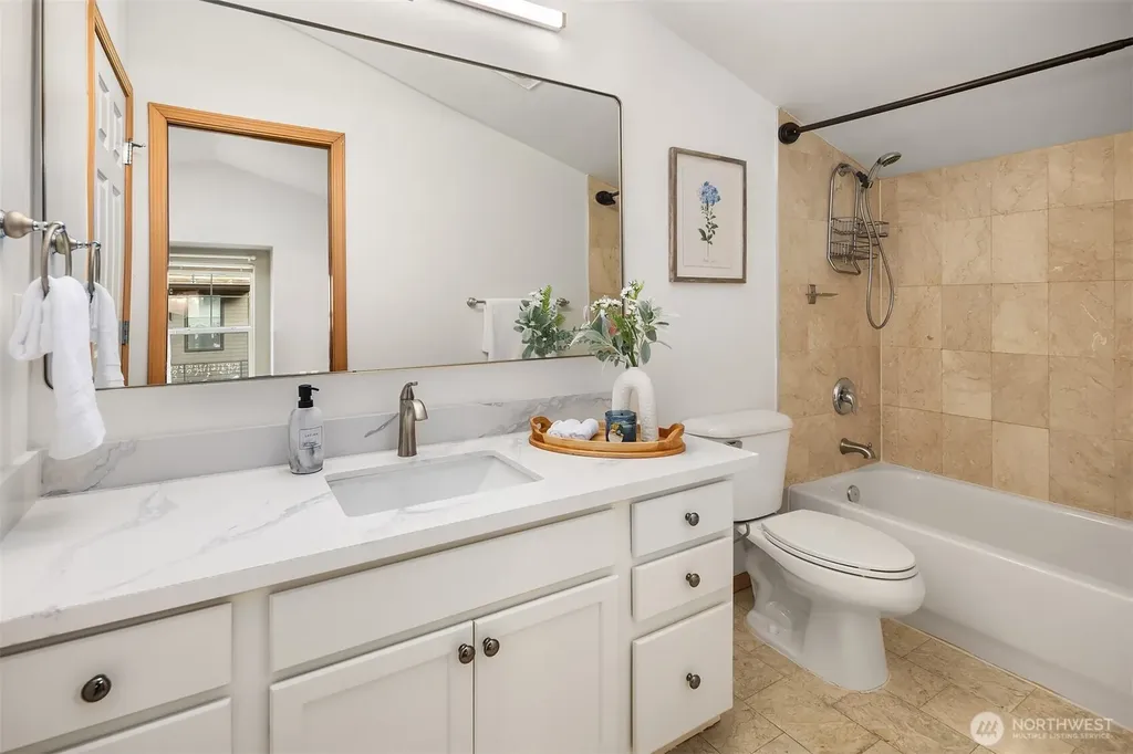 14338 Lenora Place N Seattle WA 98133