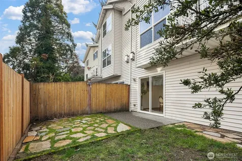 14338 Lenora Place N Seattle WA 98133