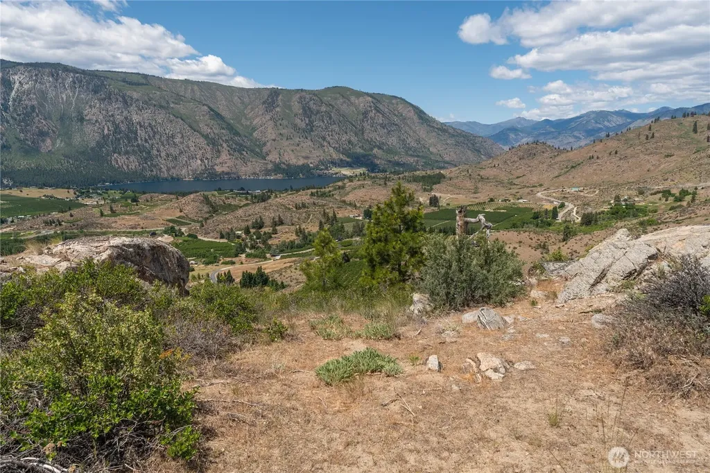 495 Glory View Lane Manson WA 98831