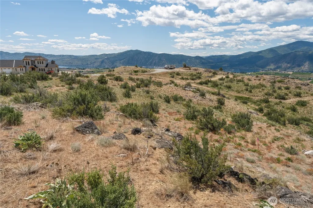 569 Glory View Lane Manson WA 98831