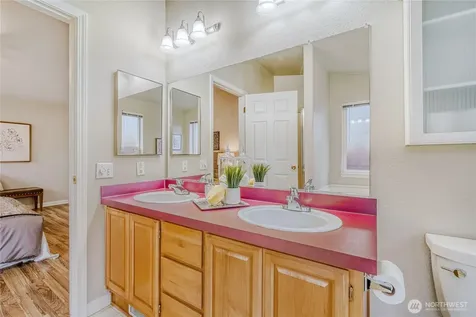 22241 SE 241st Place Maple Valley WA 98038