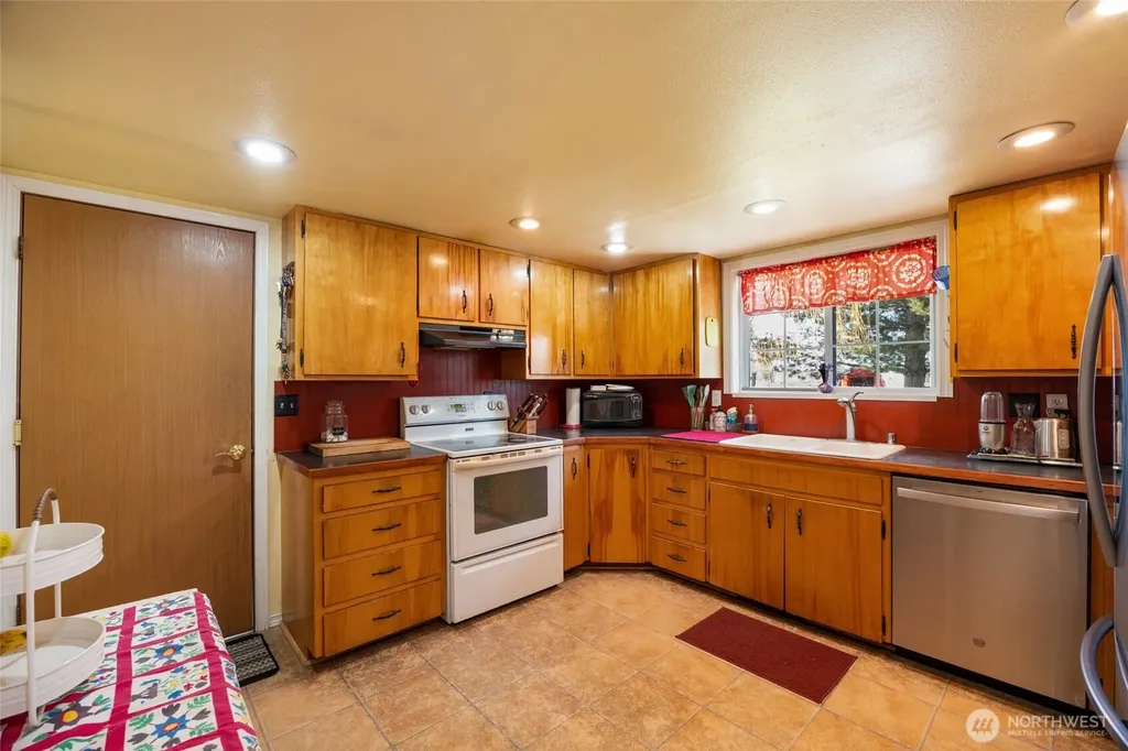 6919 D.5 NE Moses Lake WA 98837