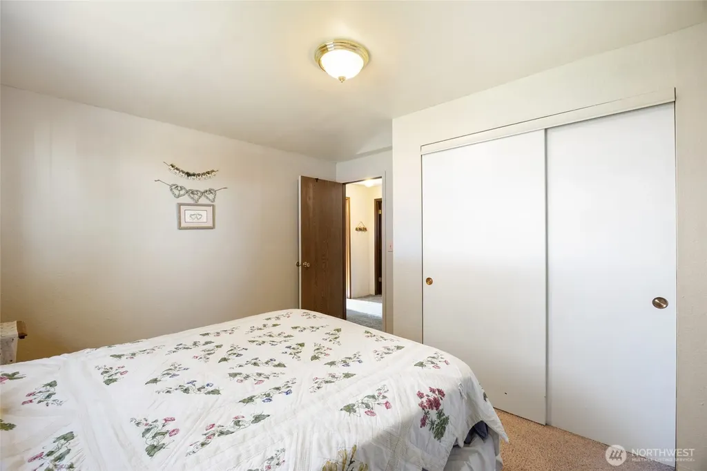 6919 D.5 NE Moses Lake WA 98837