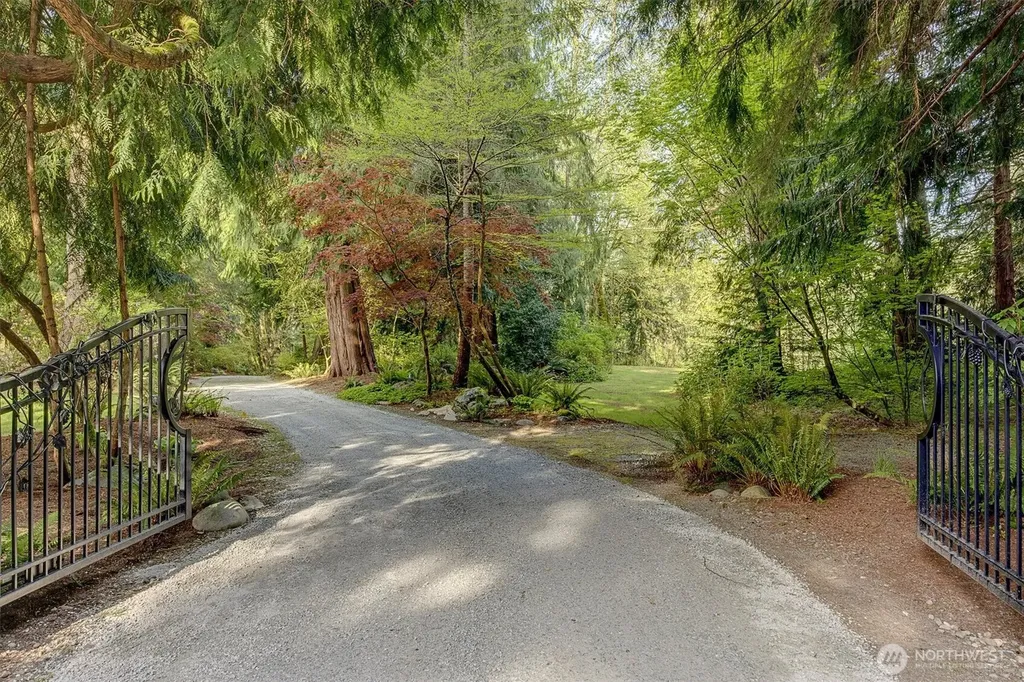 27404 35th Avenue NE Arlington WA 98223