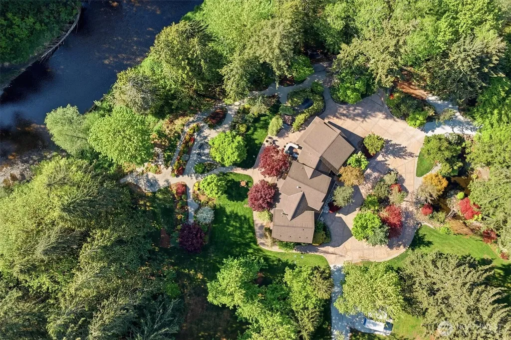 27404 35th Avenue NE Arlington WA 98223