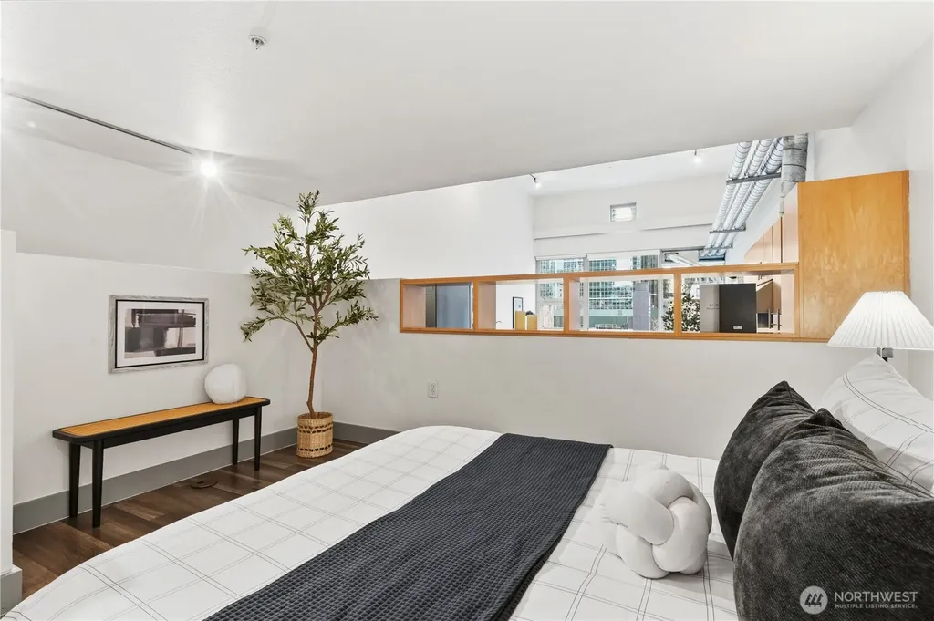 2015 Terry Avenue Seattle WA 98121