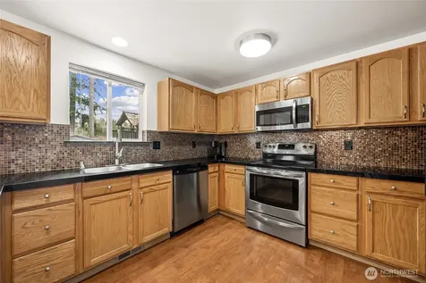 17535 Loop Lane SE Yelm WA 98597