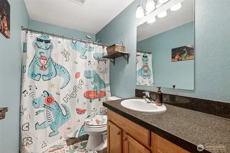 17535 Loop Lane SE Yelm WA 98597