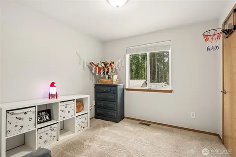 17535 Loop Lane SE Yelm WA 98597