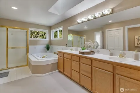 16038 SE 127th Place Renton WA 98059