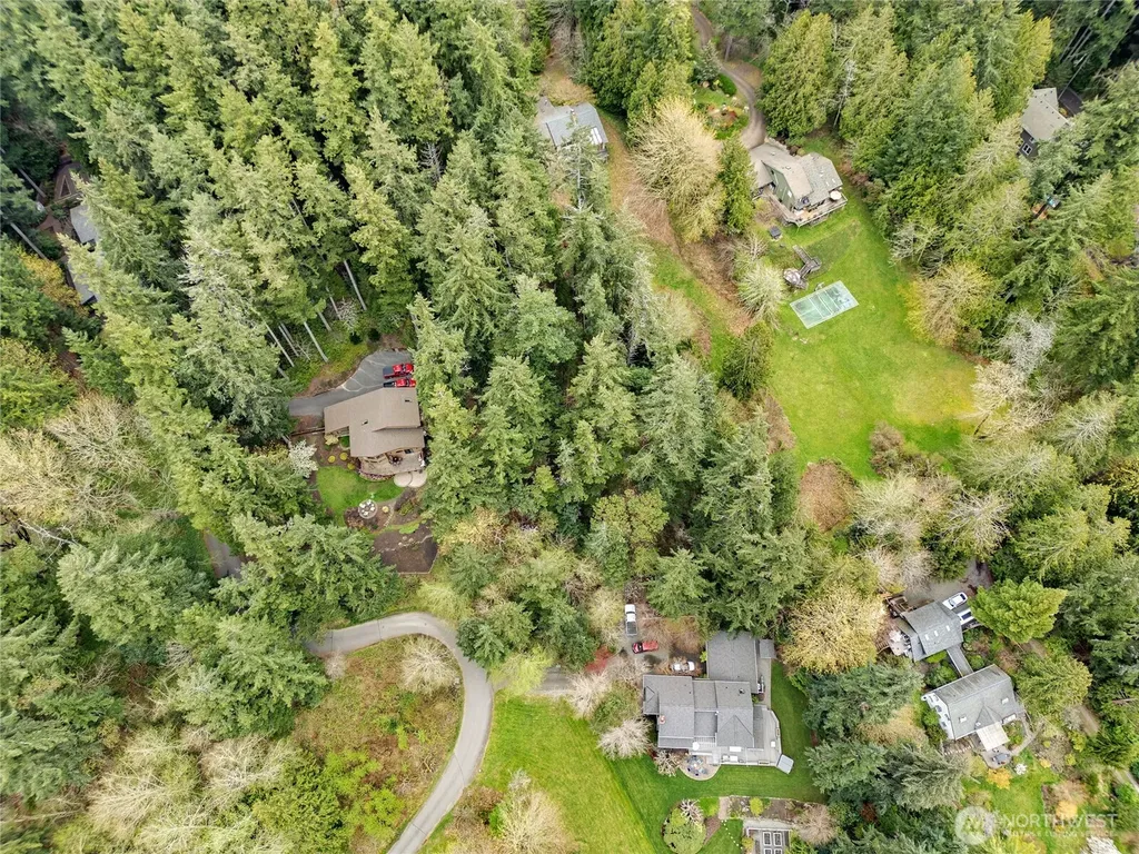 9190 Fox Cove Lane NE Bainbridge Island WA 98110