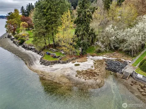 9190 Fox Cove Lane NE Bainbridge Island WA 98110