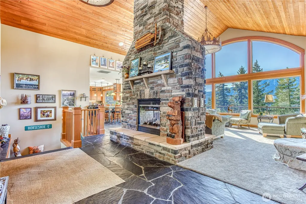 145 Lava Lane Ronald WA 98940