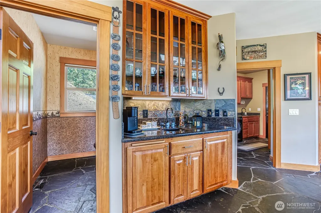 145 Lava Lane Ronald WA 98940