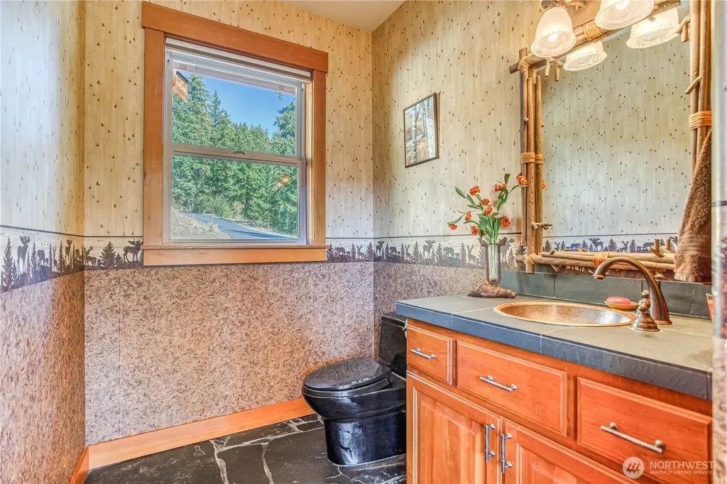 145 Lava Lane Ronald WA 98940