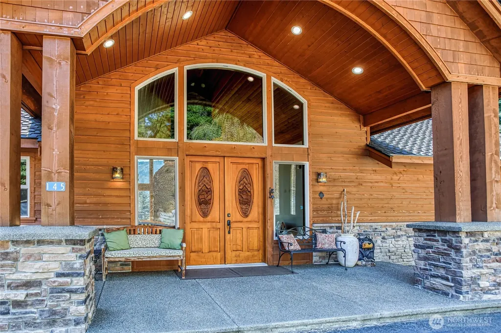 145 Lava Lane Ronald WA 98940
