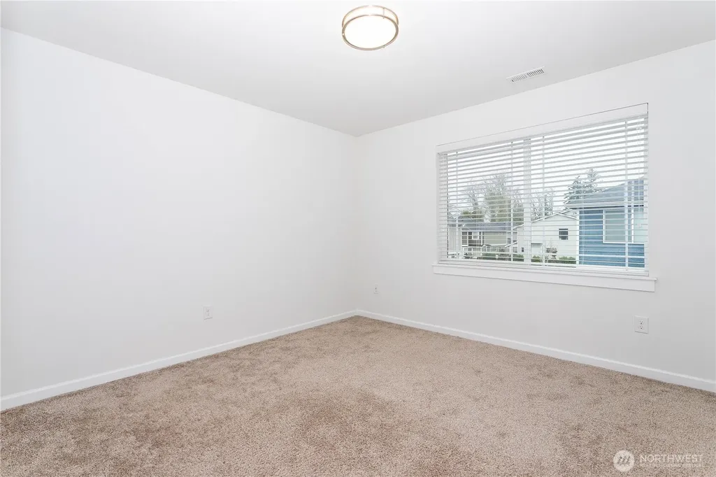 27432 14th Place S Des Moines WA 98198