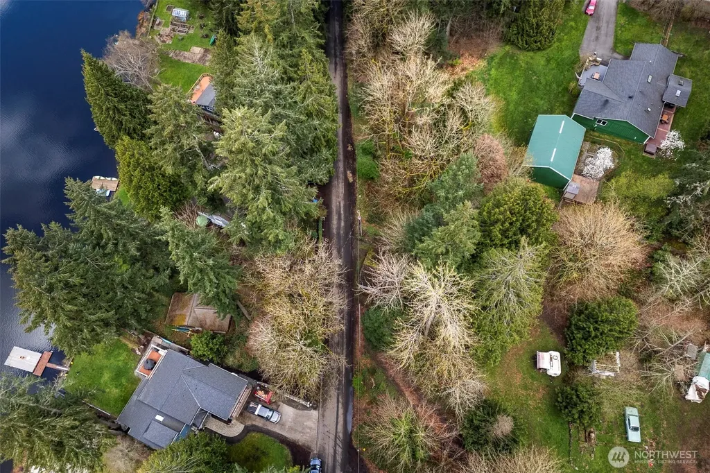 13625 E Lake Kathleen Drive SE Renton WA 98059