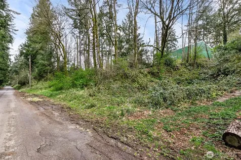 13625 E Lake Kathleen Drive SE Renton WA 98059