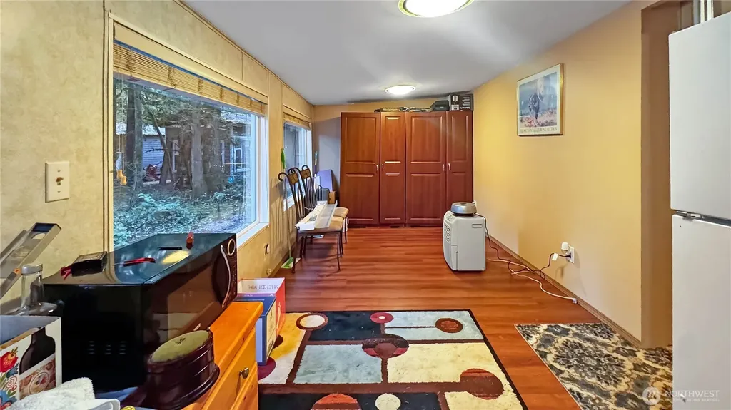147 E Big River Deming WA 98244