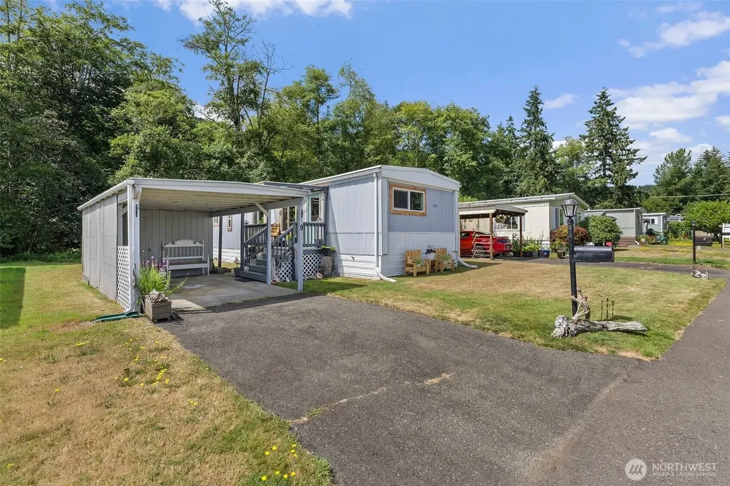 1050 Howard Street Raymond WA 98577