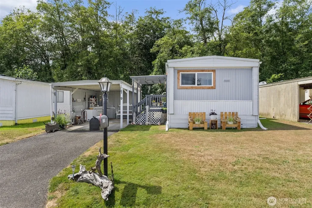 1050 Howard Street Raymond WA 98577