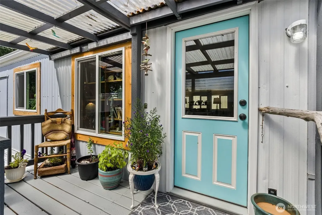 1050 Howard Street Raymond WA 98577