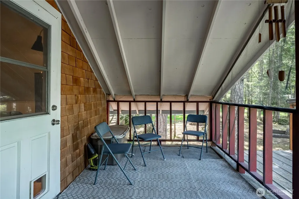 711 E Herron Boulevard NW Lakebay WA 98349