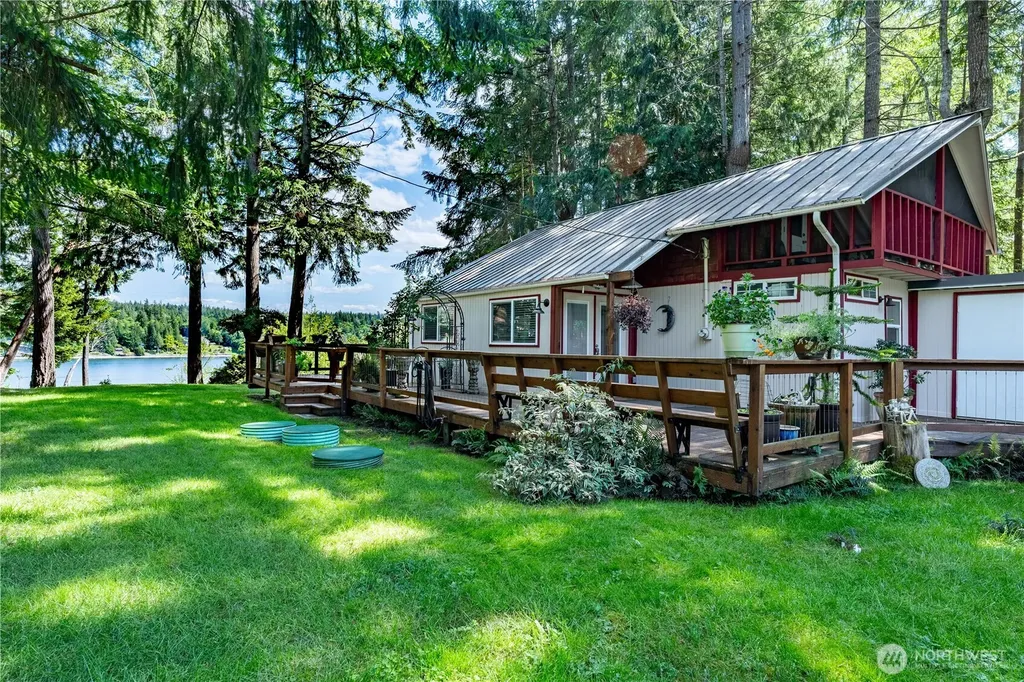 711 E Herron Boulevard NW Lakebay WA 98349