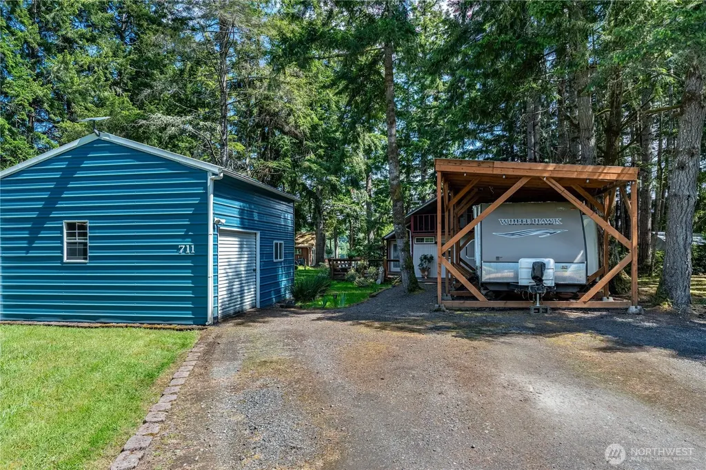 711 E Herron Boulevard NW Lakebay WA 98349