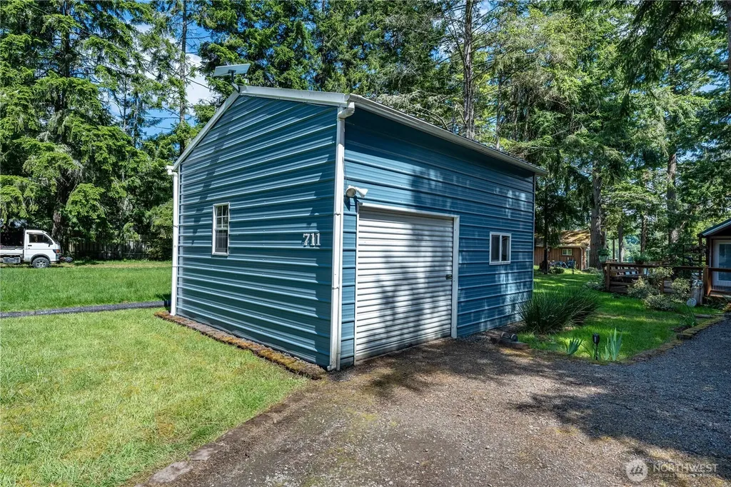 711 E Herron Boulevard NW Lakebay WA 98349