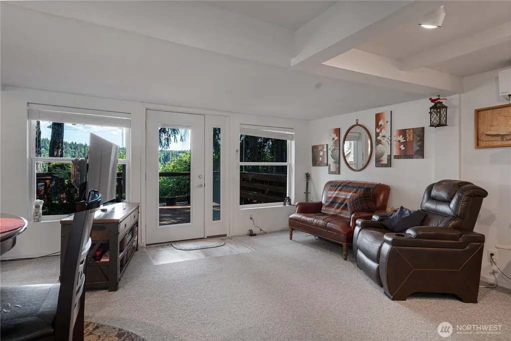 711 E Herron Boulevard NW Lakebay WA 98349
