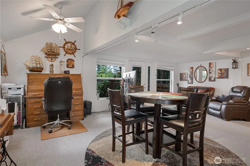 711 E Herron Boulevard NW Lakebay WA 98349