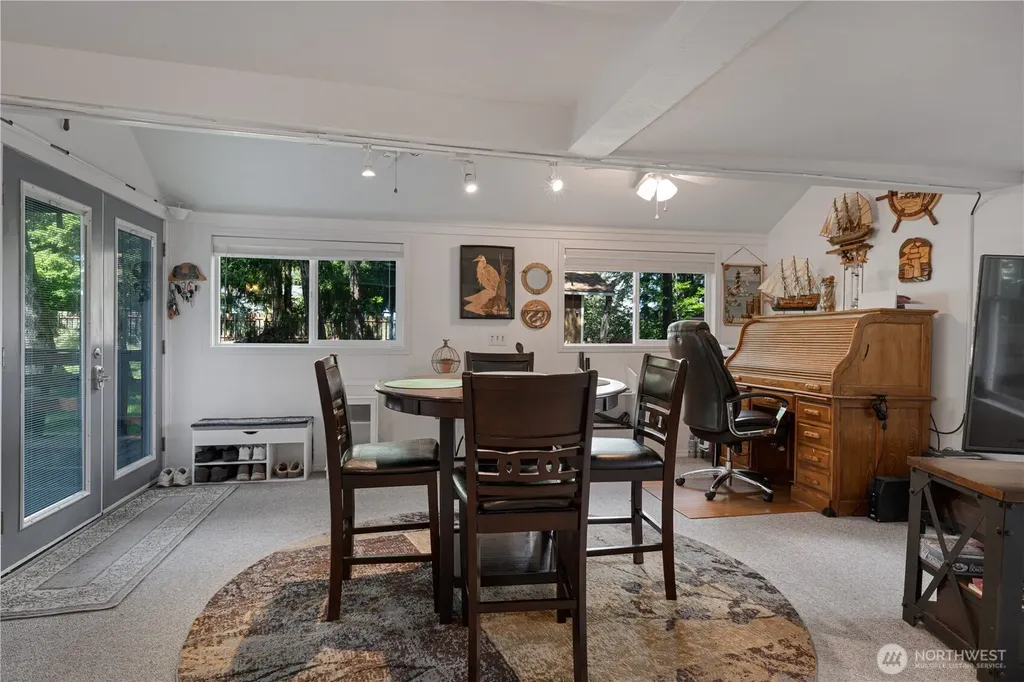 711 E Herron Boulevard NW Lakebay WA 98349