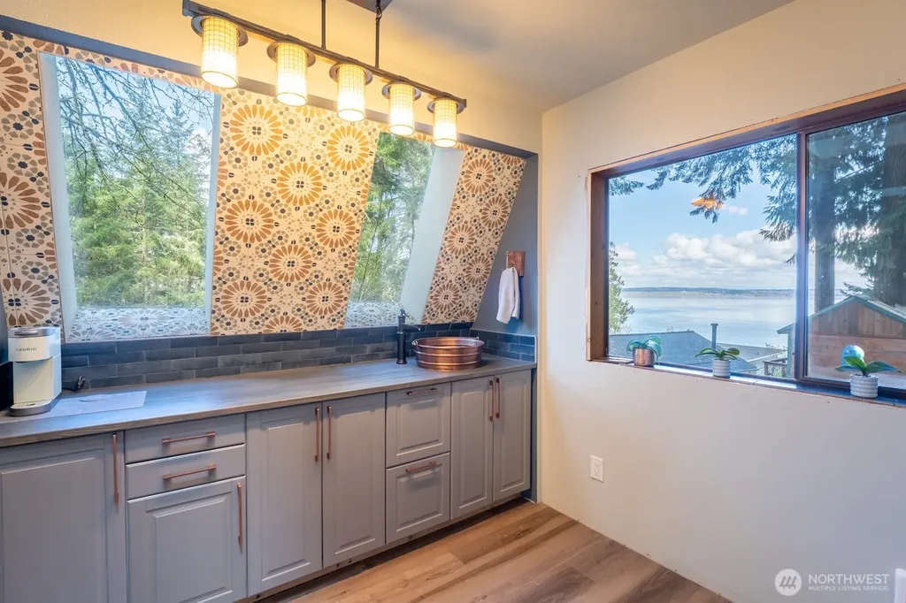 9513 Villa Beach Road Anderson Island WA 98303